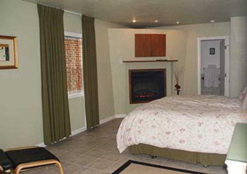 Anton Inn Pacific Grove Habitación foto